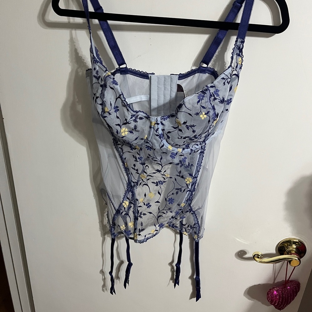 ๐ 40DDD Adore me Floral Sheer Corset Top with Blue Straps - Picture 5 of 8